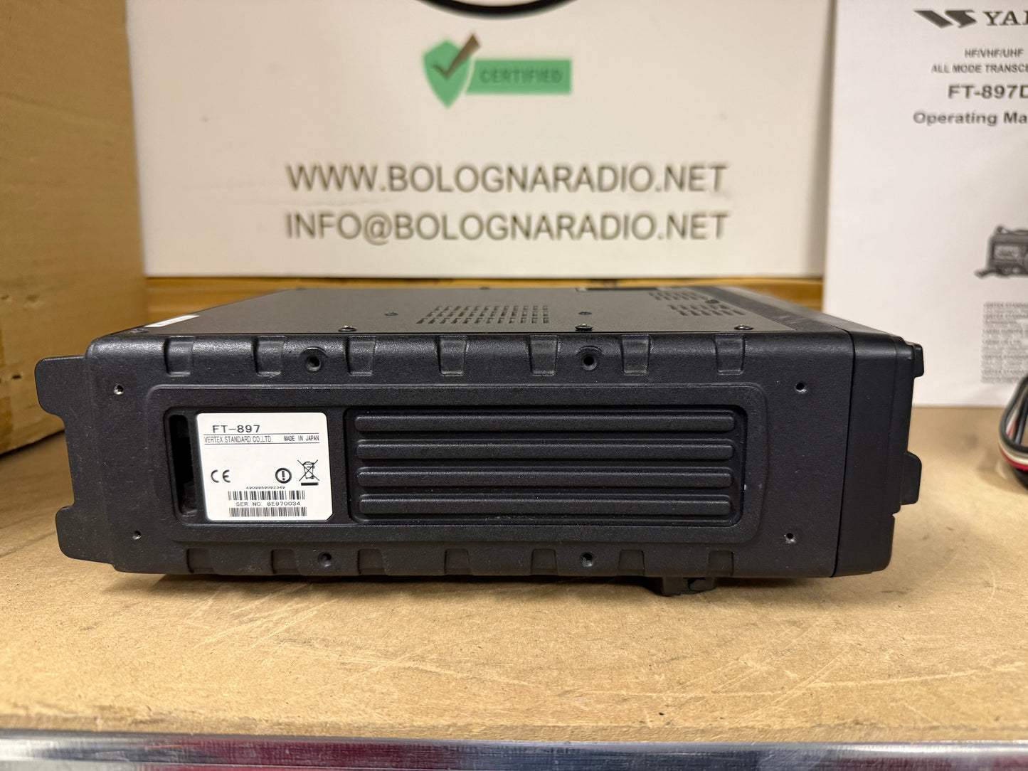 Yaesu FT 897D + LDG AT 897 + FP30 + Imballo