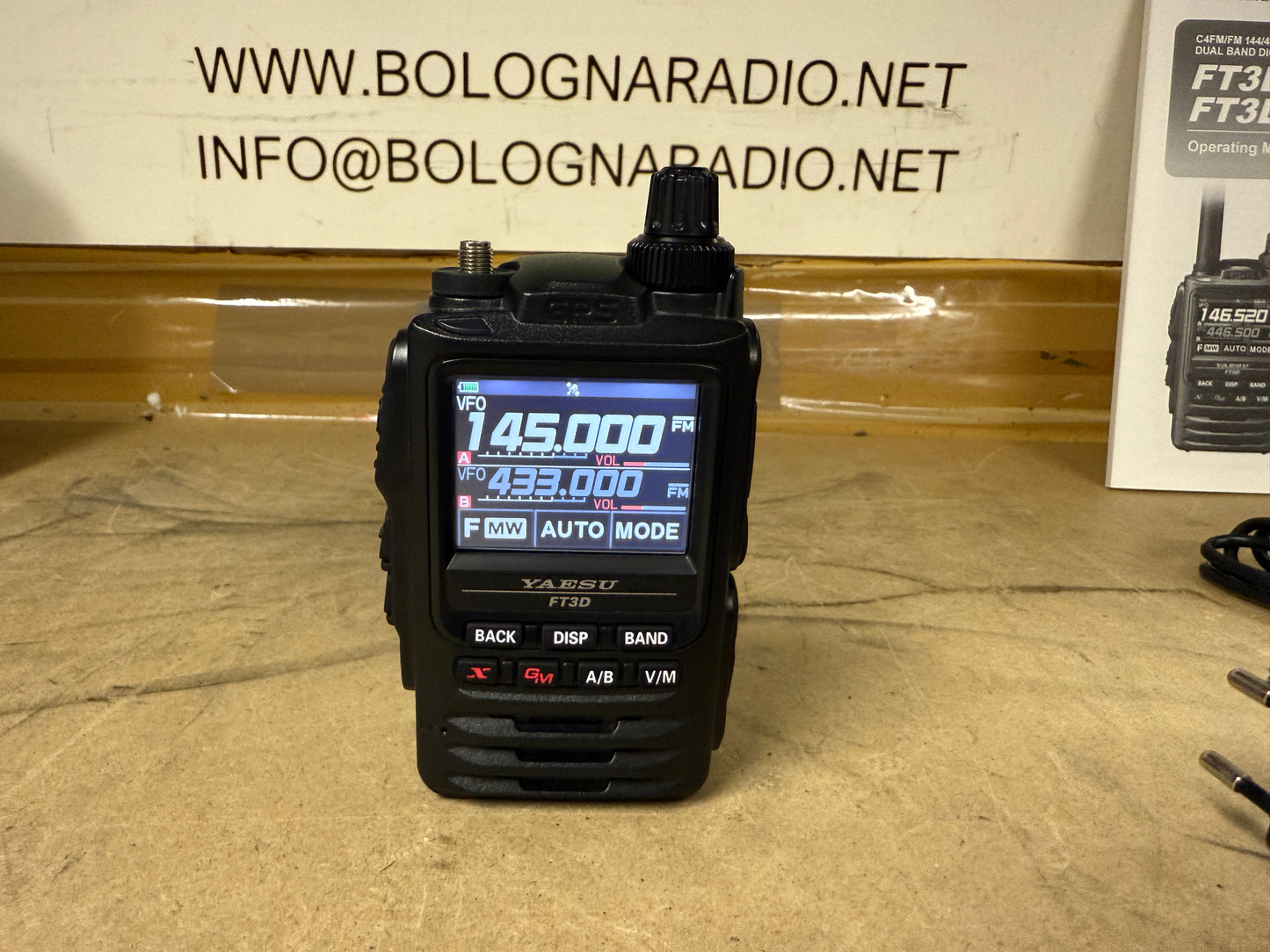 A1 Yaesu FT 3 D pari al nuovo + Accessori