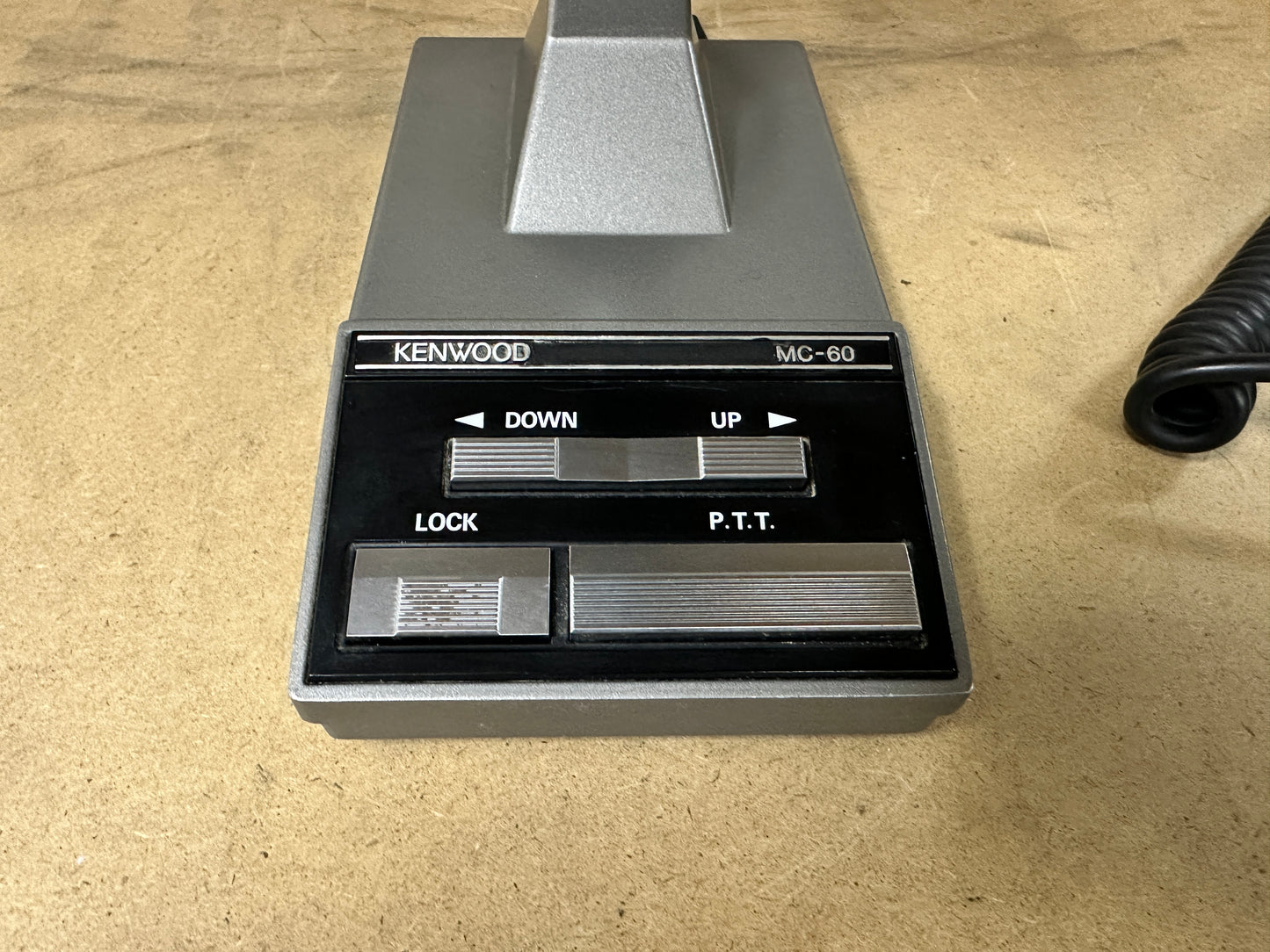 Microfono da tavolo di linea Kenwood MC-60