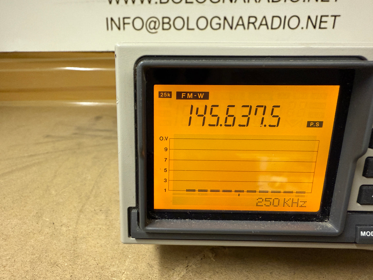 Standard AX-700 ricevitore 50-905 MHz