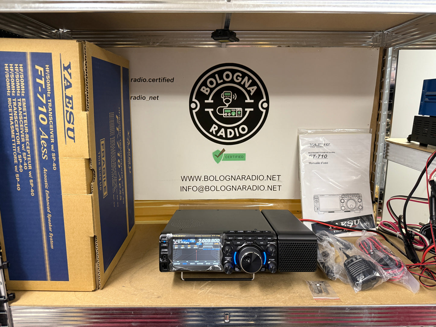 Yaesu FT-710 Aess nuovo + sp40 garanzia 5 anni csyeson