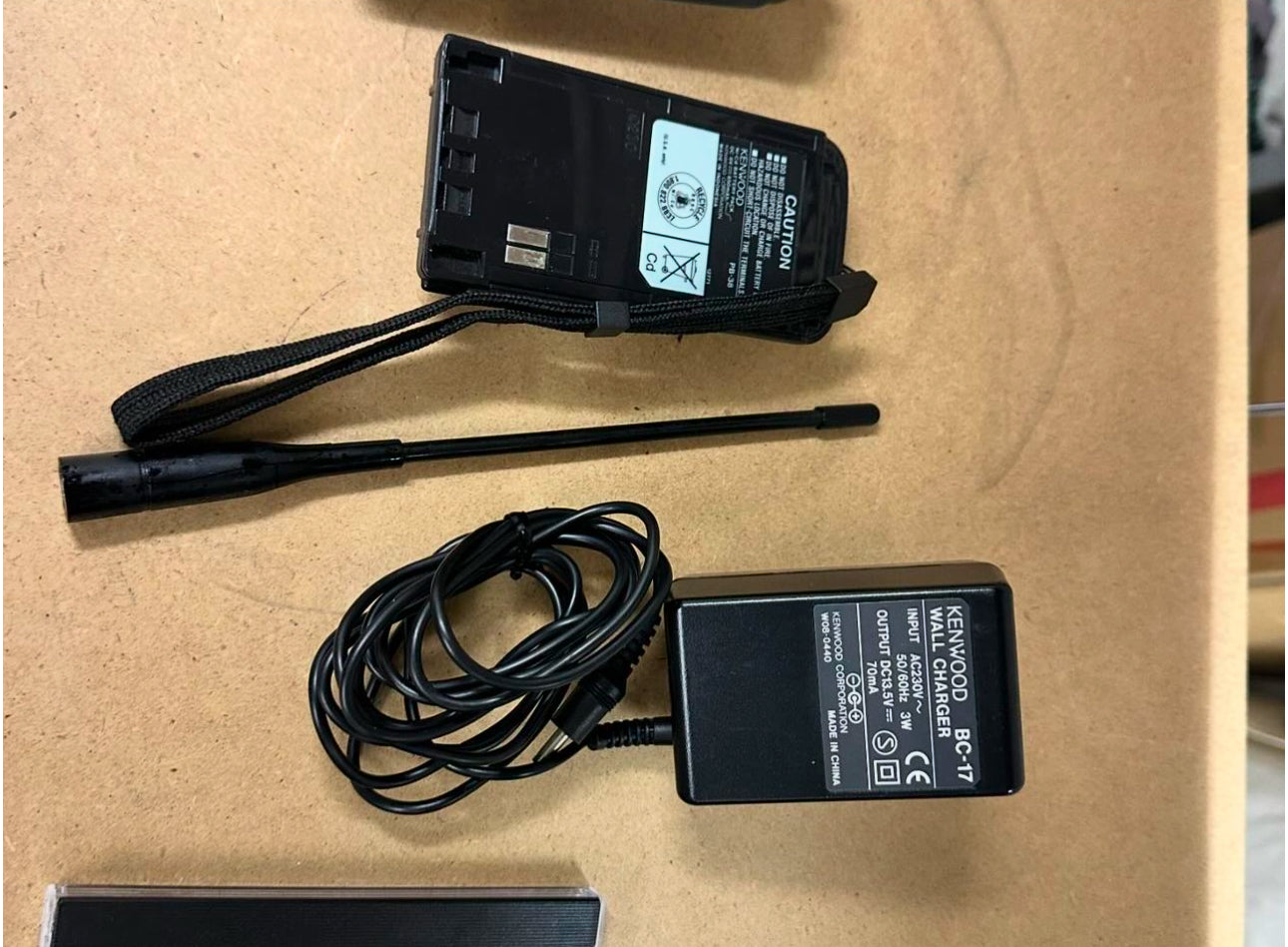 Kenwood TH-D7E pari al nuovo