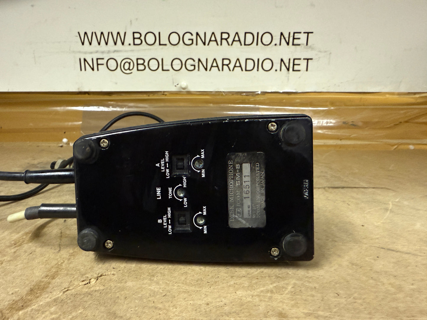 ICOM SM-8 Microfono da Tavolo Cablato Con 2 Cavi 8 Poli