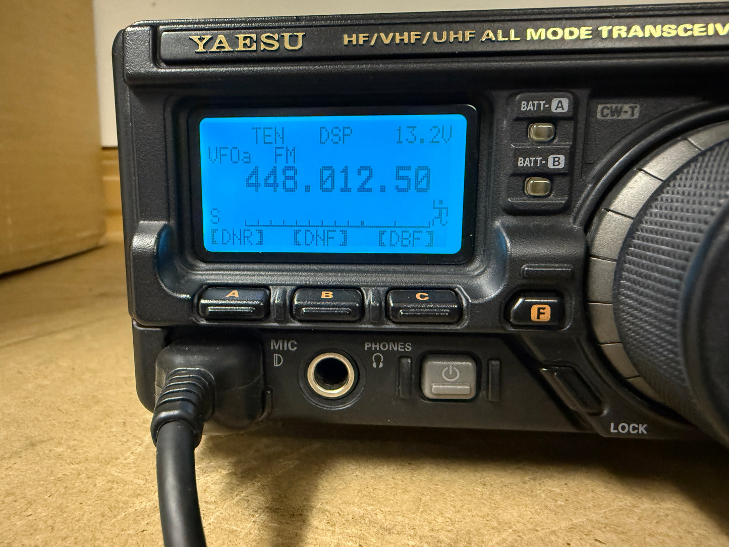 Yaesu FT 897D + Imballo perfetta