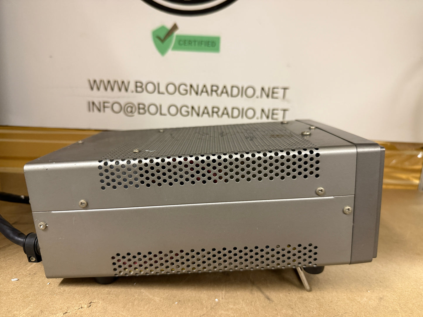 Kenwood PS 430 alimentatore di linea 20 A.