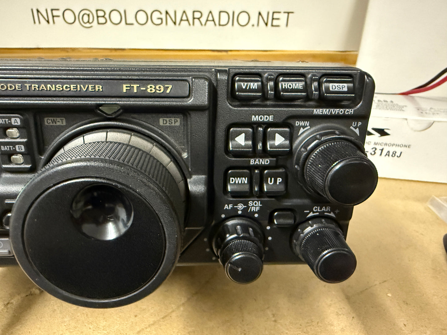 A1 Yaesu FT-897D imballo originale + interfaccia modi digitali
