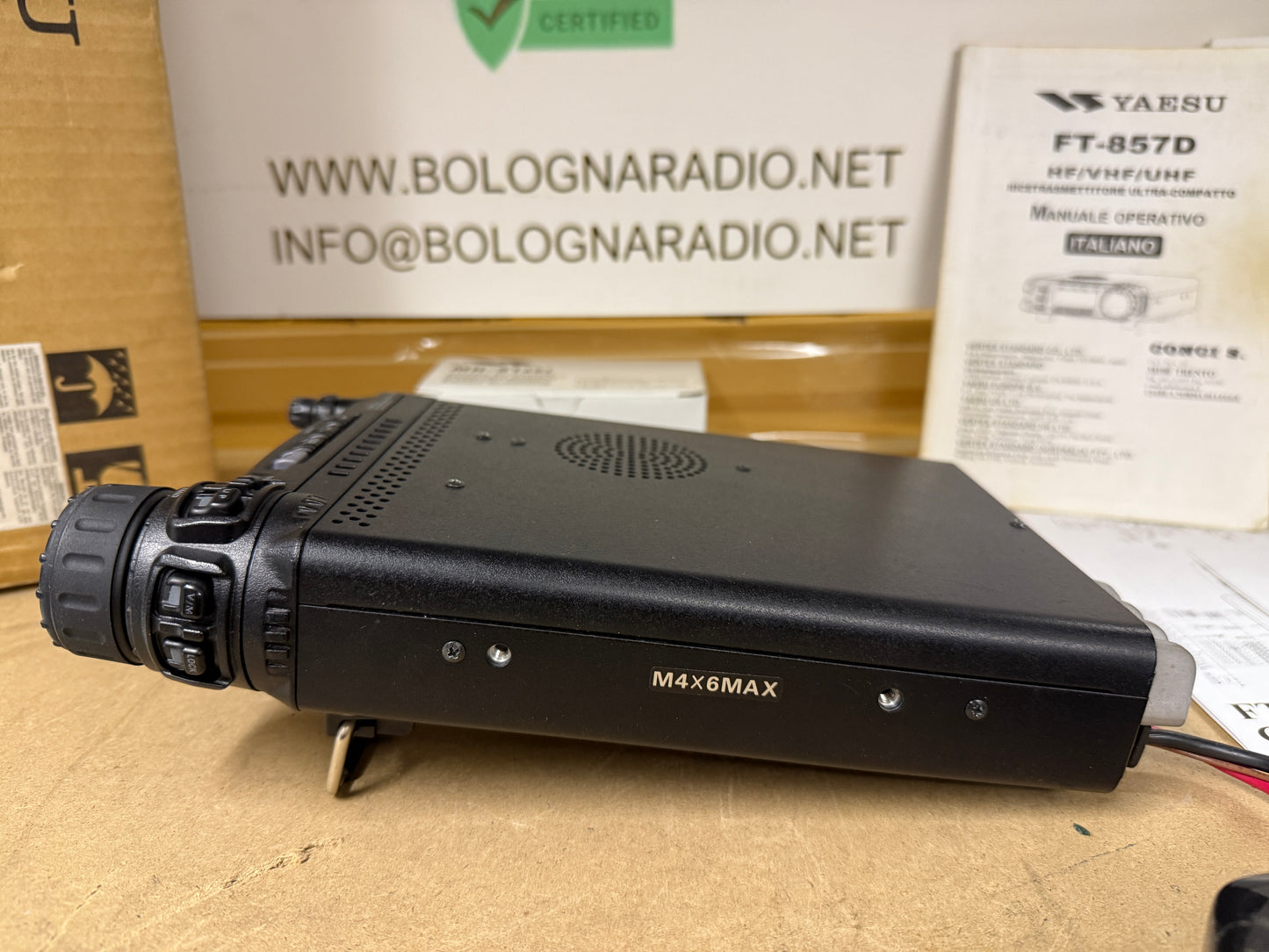 Yaesu ft 857D pari al nuovo espansa