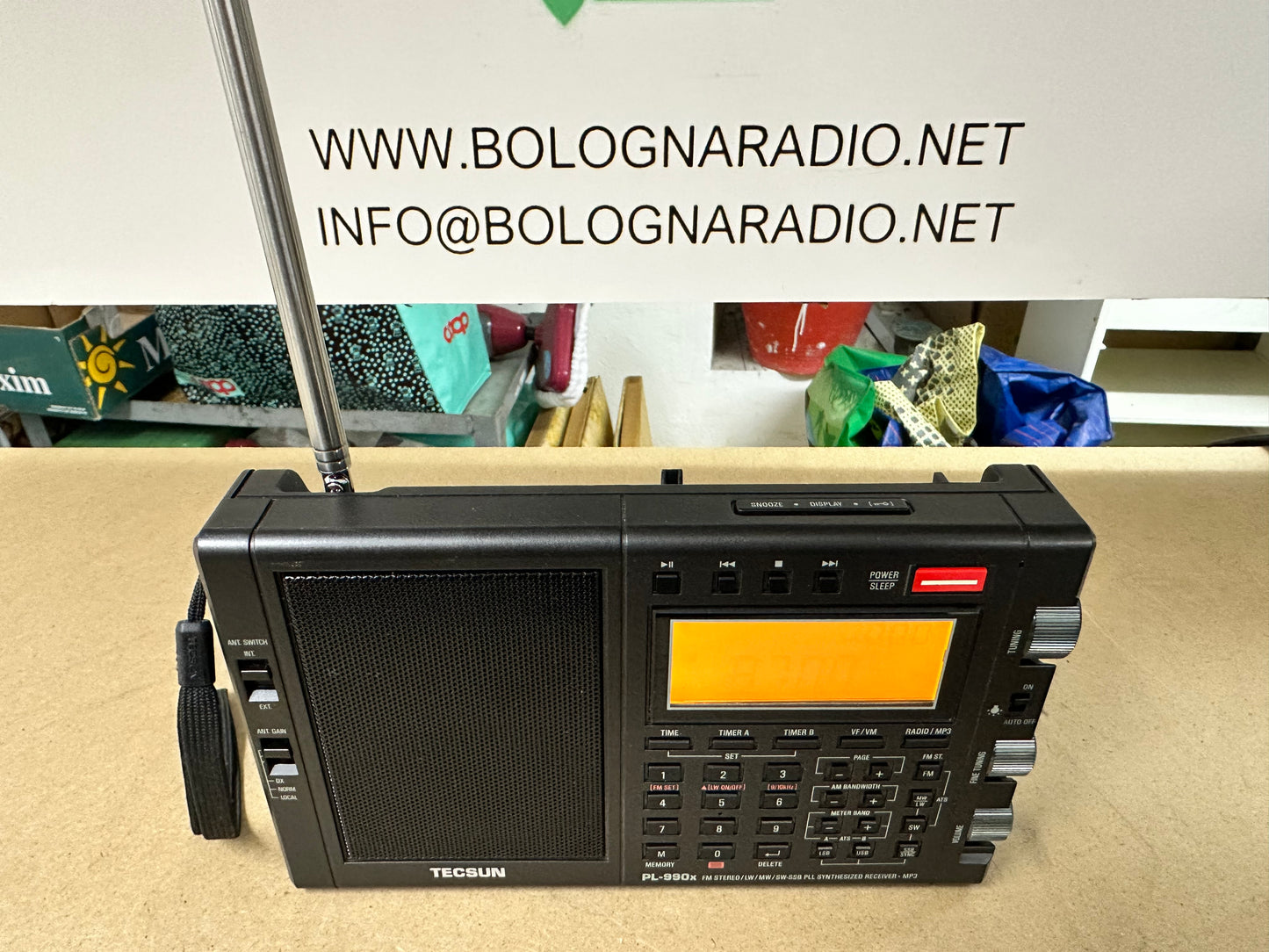 TECSUN PL-990X