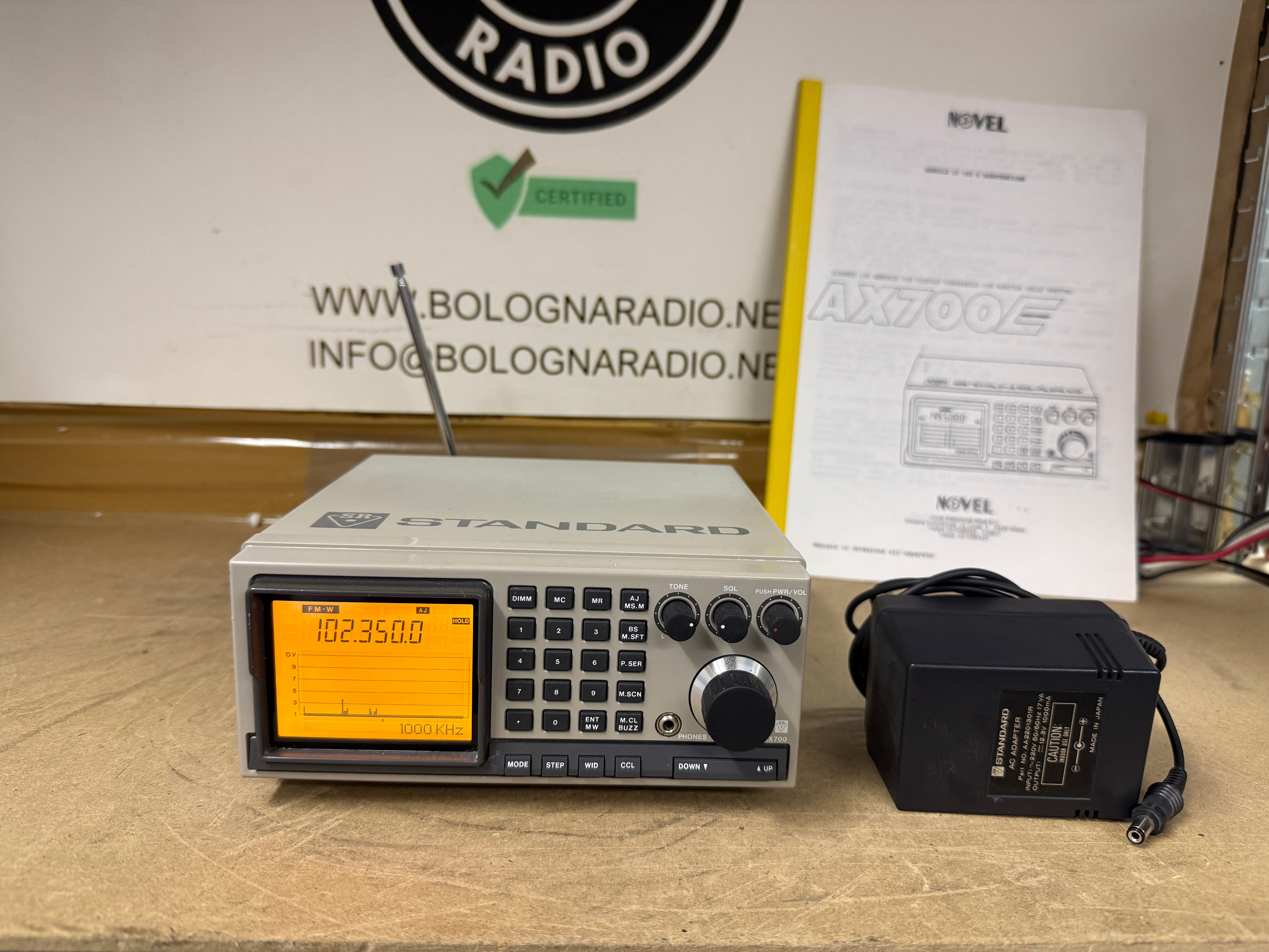 Standard AX 700 ricevitore scanner 50-905 MHz – bolognaradio.net