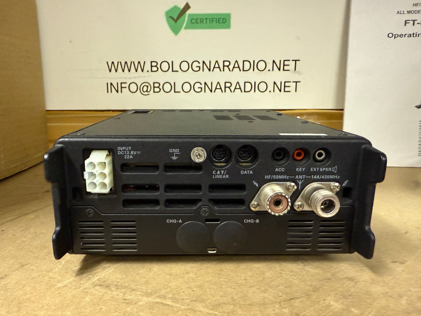 Yaesu FT 897D + LDG AT 897 + FP30 + Imballo