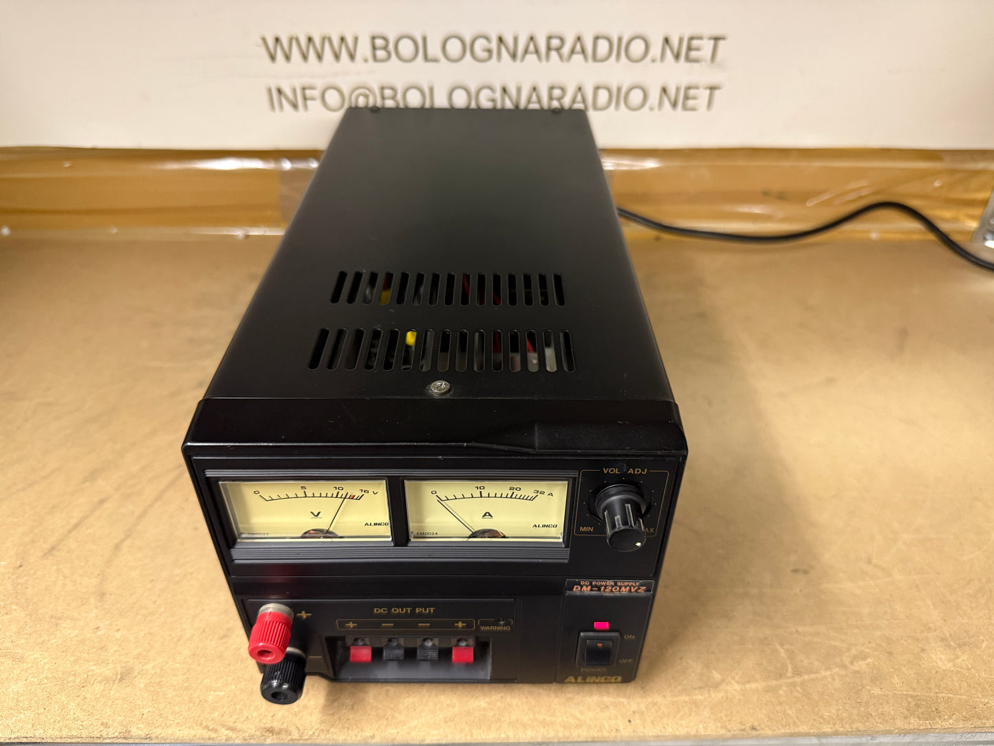 Alinco DM-120MVA alimentatore 20 amp.