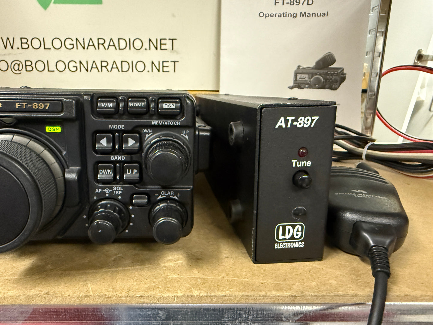 Yaesu FT 897D + LDG AT 897 + FP30 + Imballo