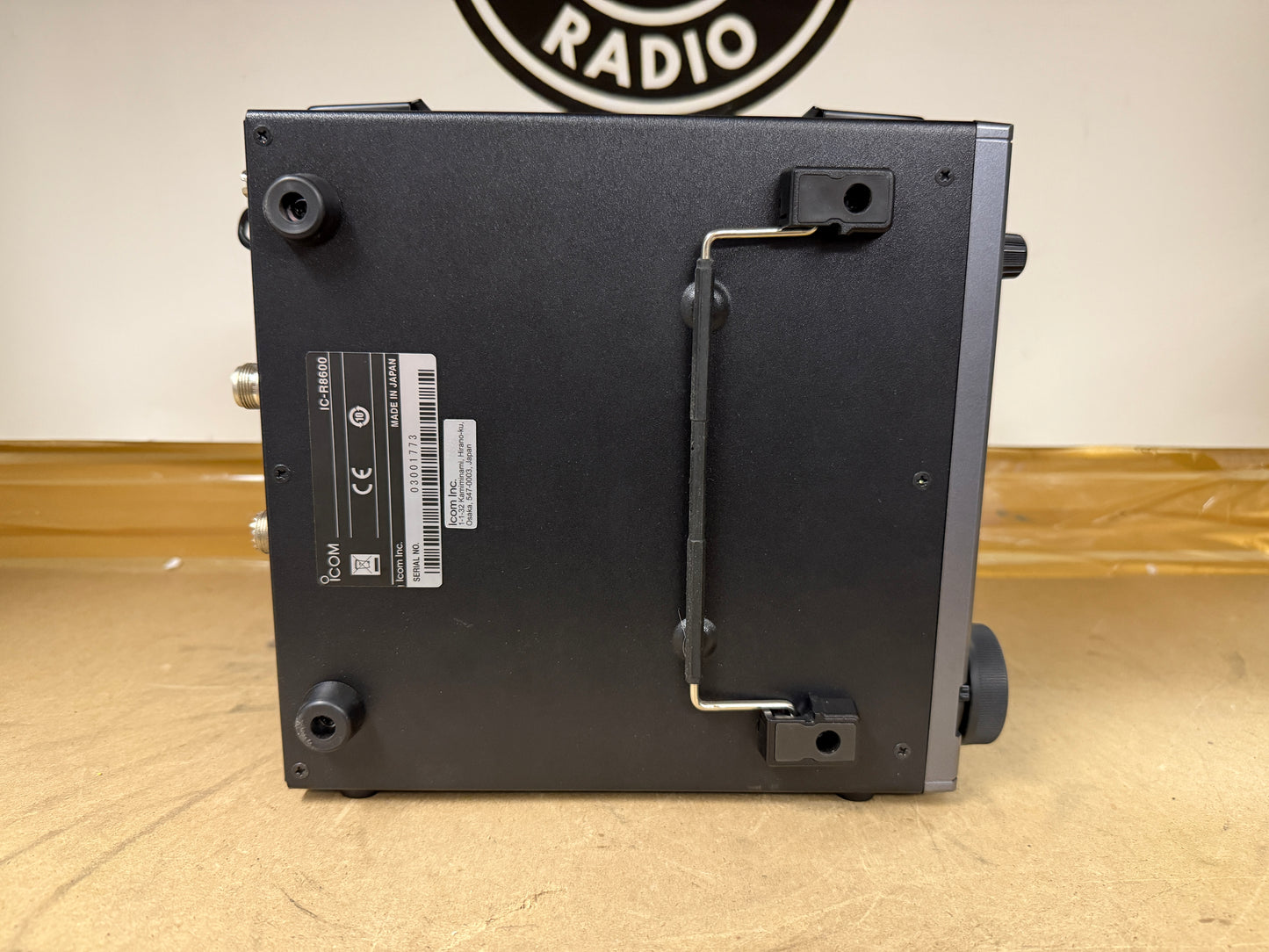Icom icr 8600 + alimentatore + maniglia garanzia 12 mesi rx 0.01-3000 MHz all-mode