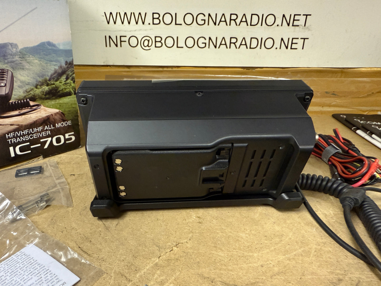 Icom ic 705 pari al nuovo full set garanzia 12 mesi