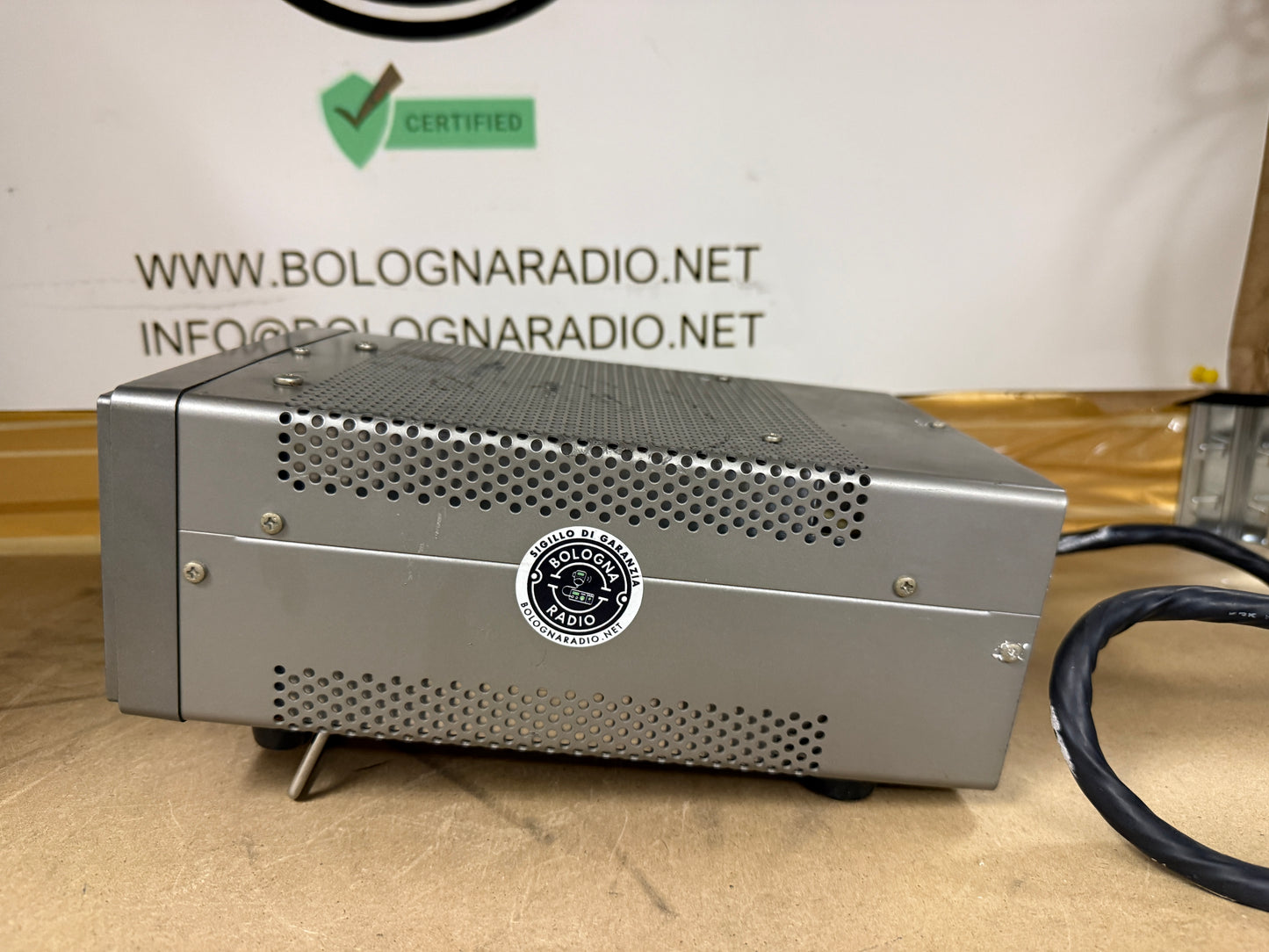 Kenwood PS 430 alimentatore di linea 20 A.