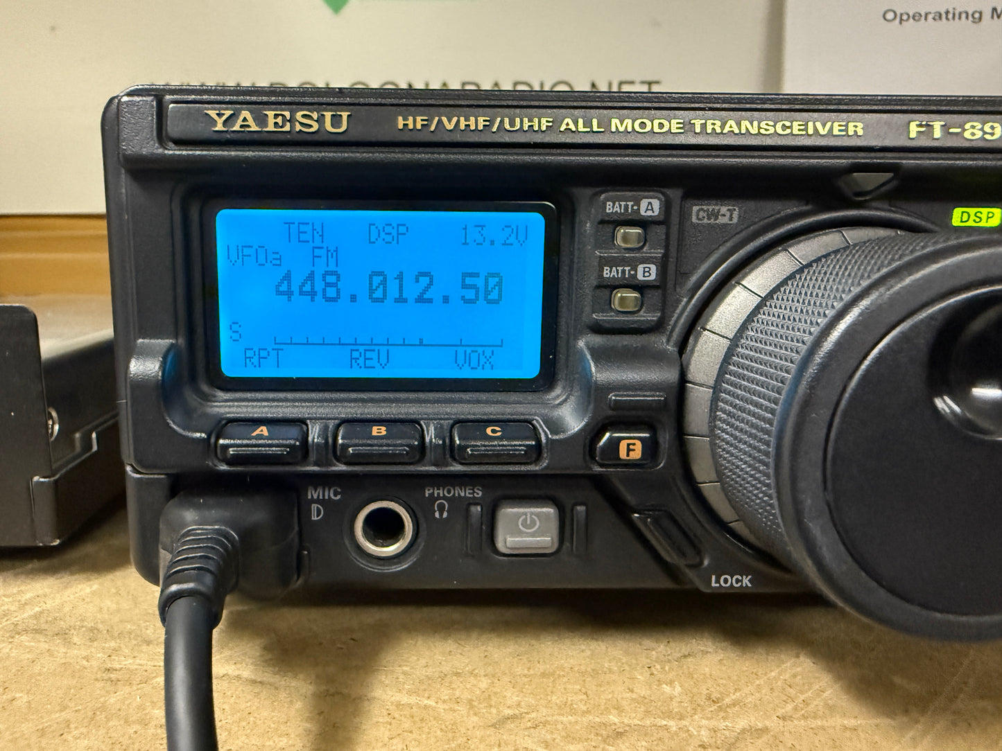 Yaesu FT 897D + LDG AT 897 + FP30 + Imballo