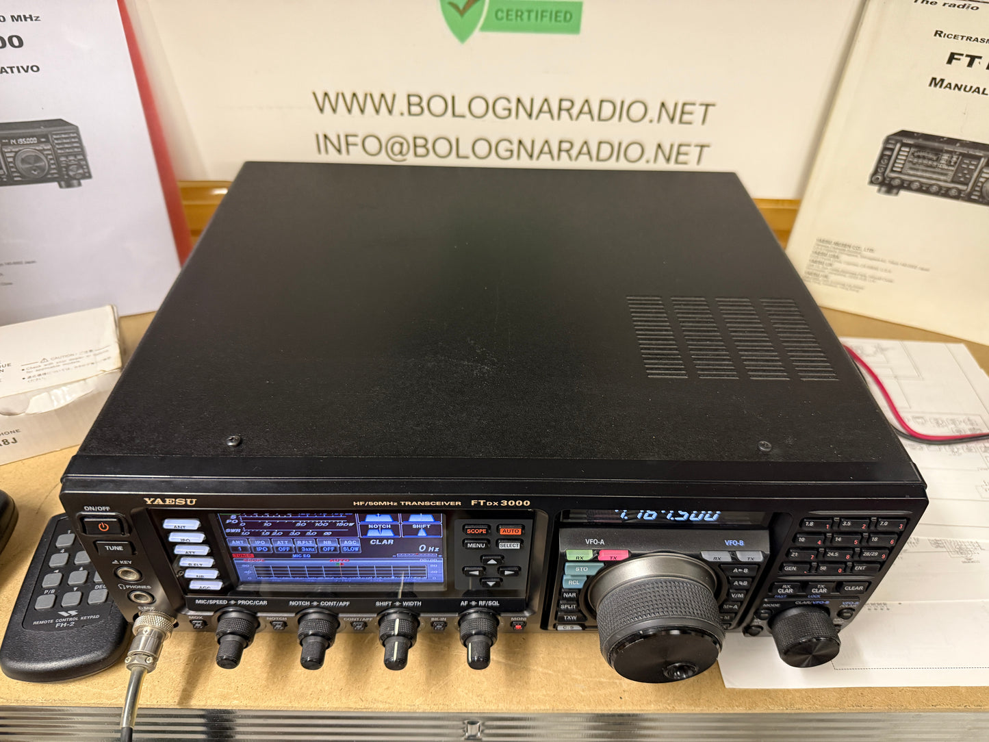 Yaesu FT 3000D pari al nuovo full set