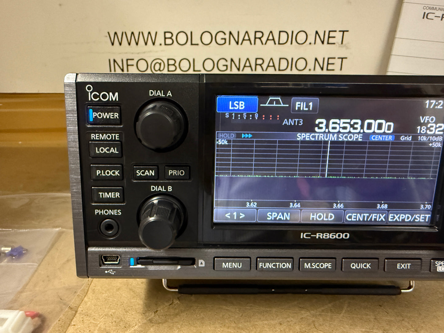 Icom ic r 8600 pari al nuovo full set garanzia 24 mesi