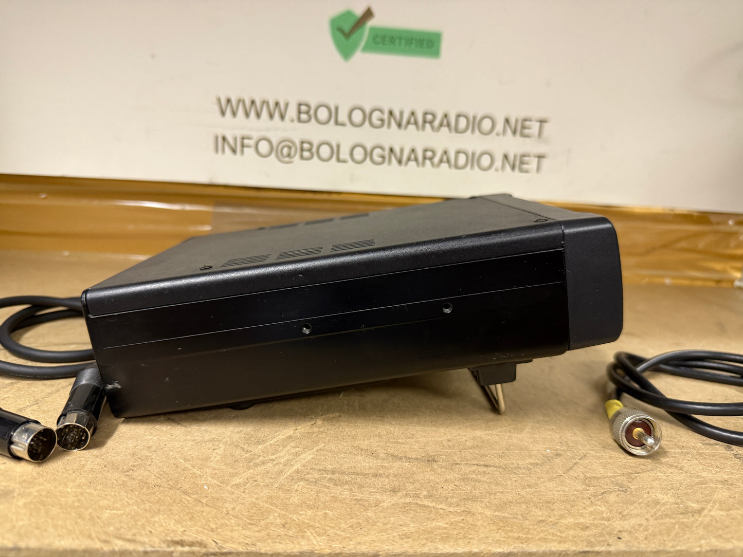 Icom AT 180 accordatore automatico d'antenna