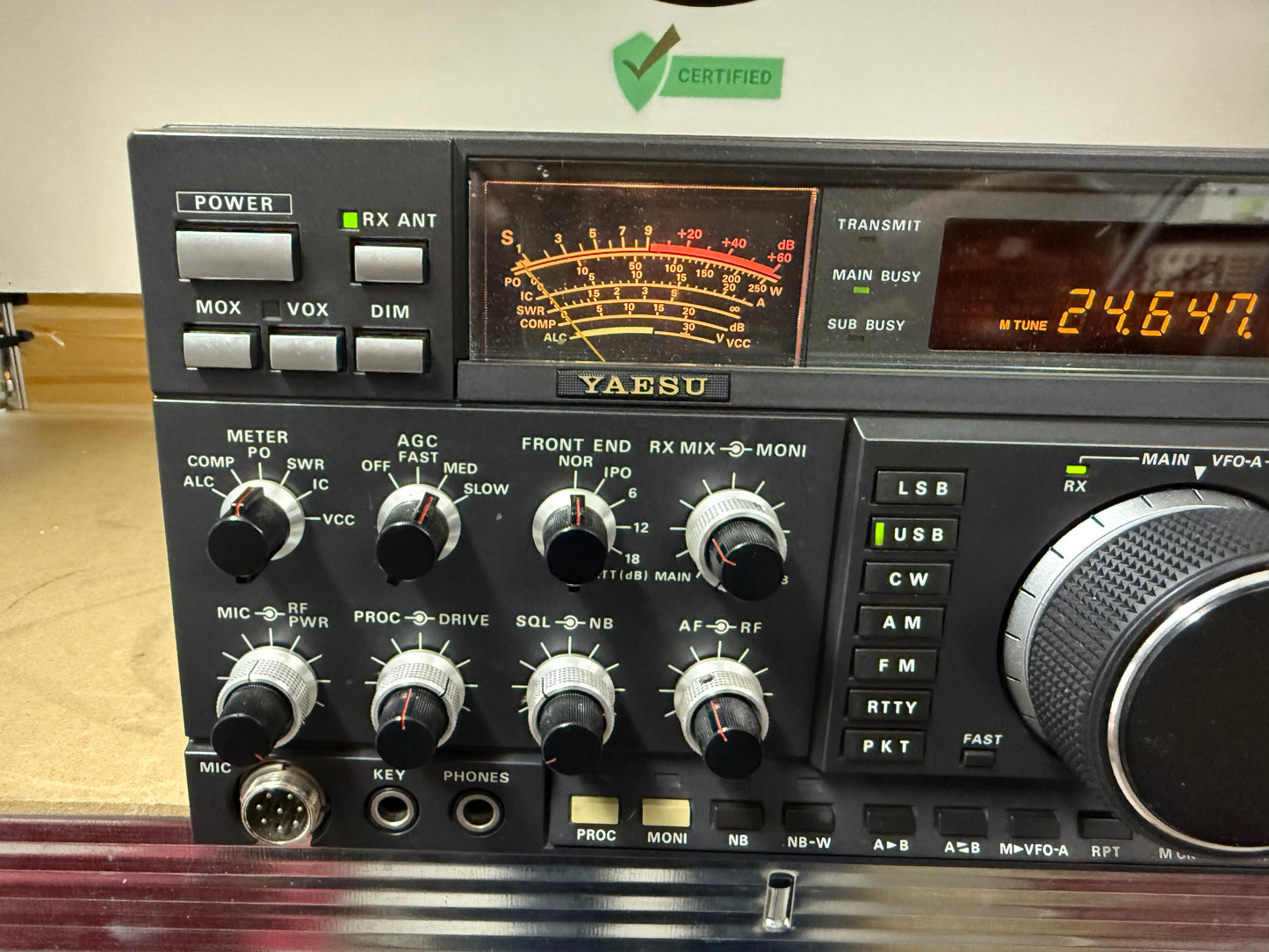 Yaesu FT 1000 + 200 watt