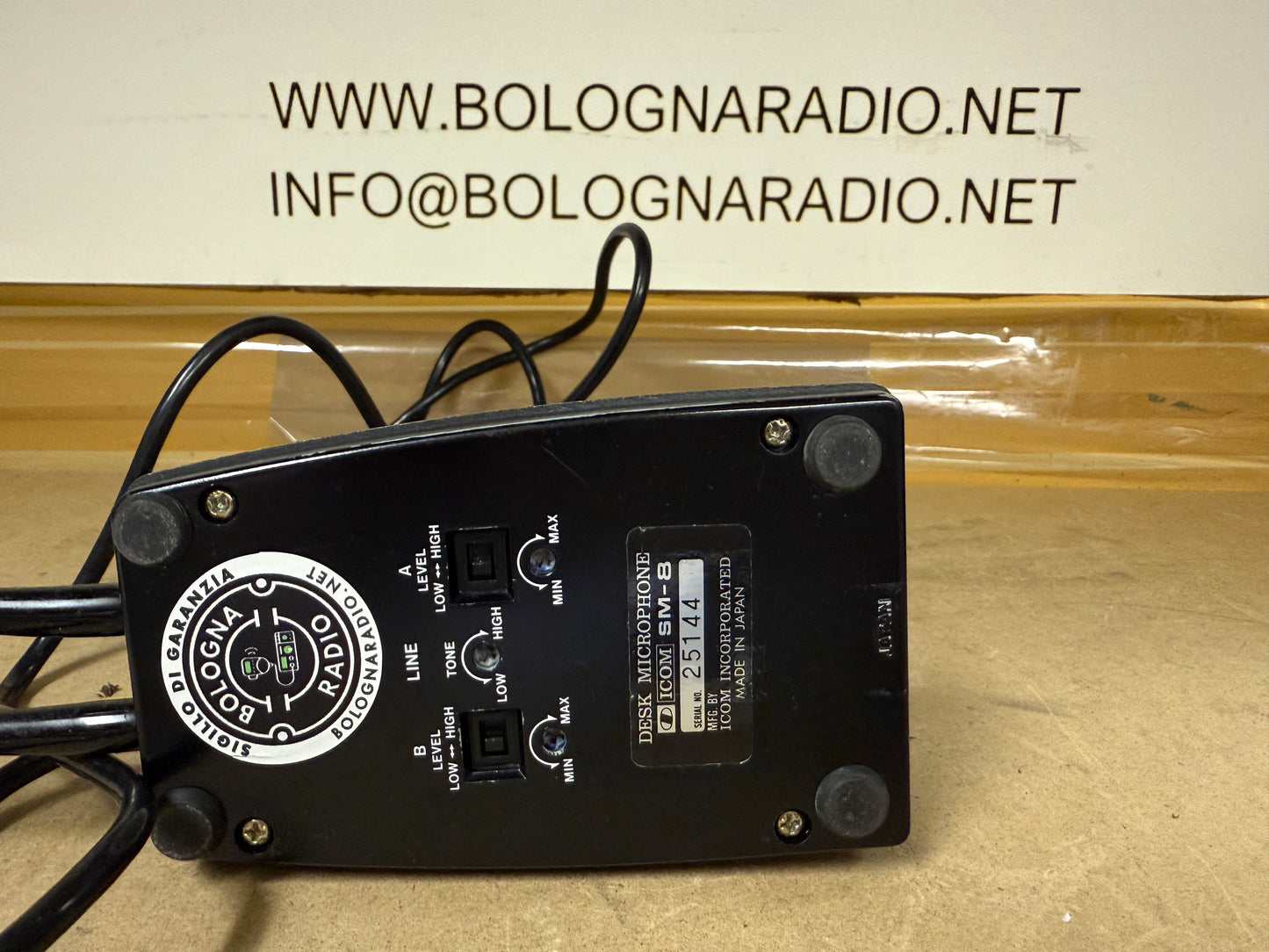 ICOM SM-8 Microfono da Tavolo Cablato Con 2 Cavi 8 Poli Per Icom