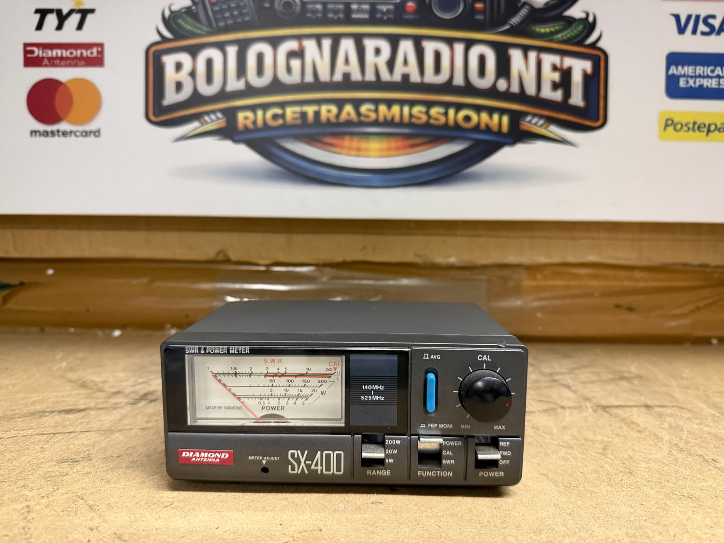 DIAMOND SX-400 Rosmetro Watmetro 140-525 MHz – 200W