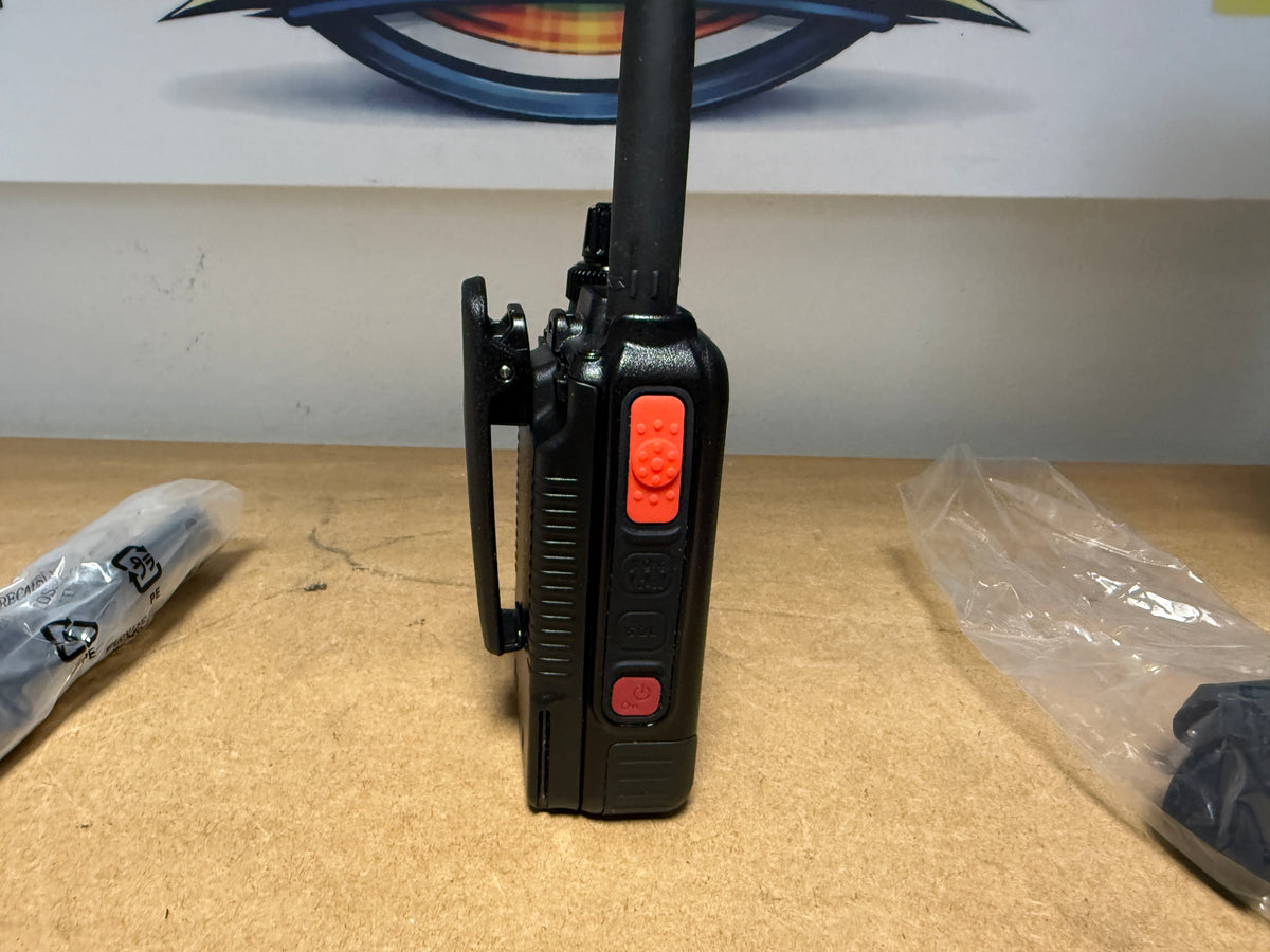 Yaesu FT 5 d pari al nuovo 09/2026 full set Garanzia Ufficiale