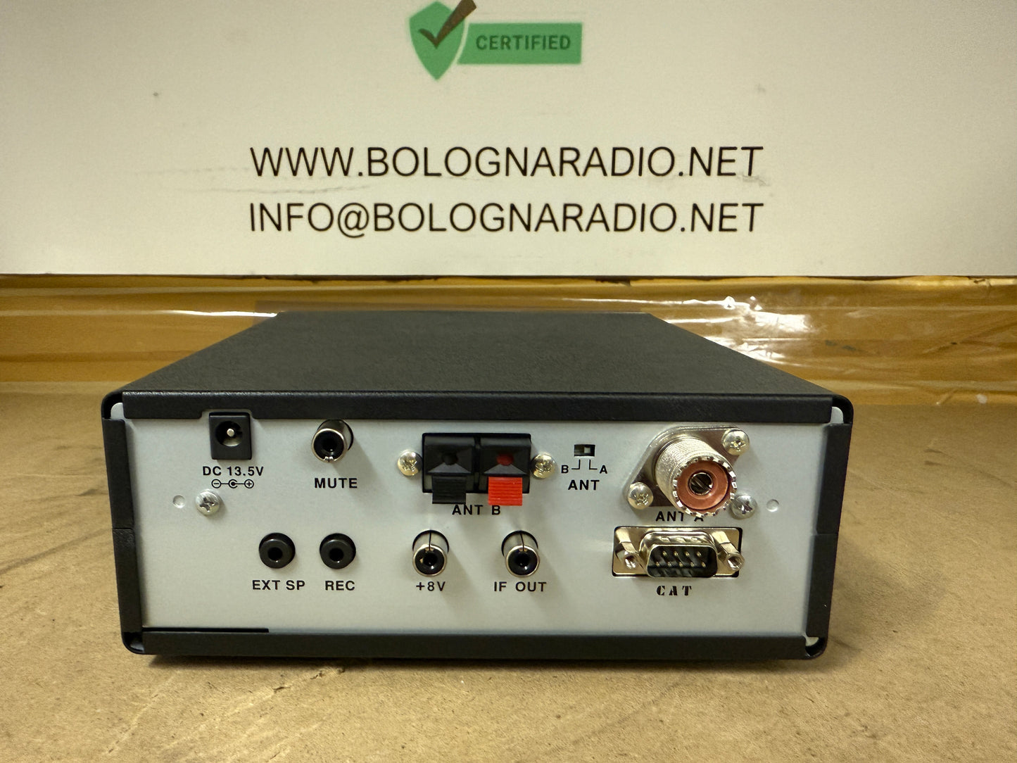 Yaesu VR 5000 nuovo con pellicole full set 0 ~ 2600 MHz garanzia 12 mesi