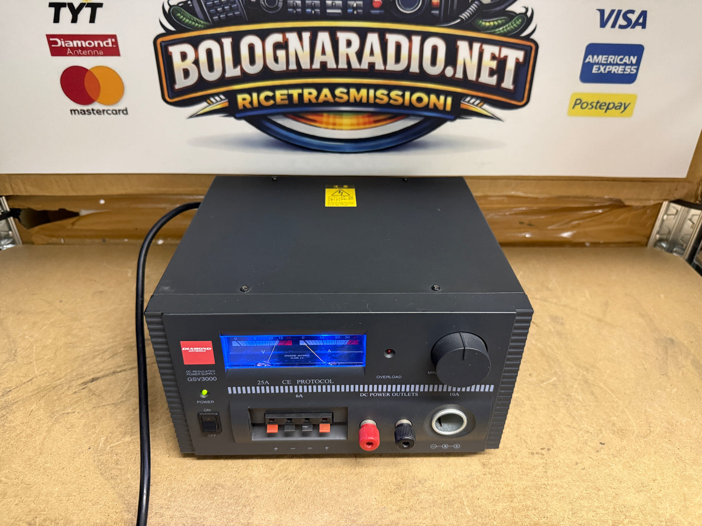DIAMOND GSV-3000 ALIMENTATORE LINEARE 30 Amp pari al nuovo