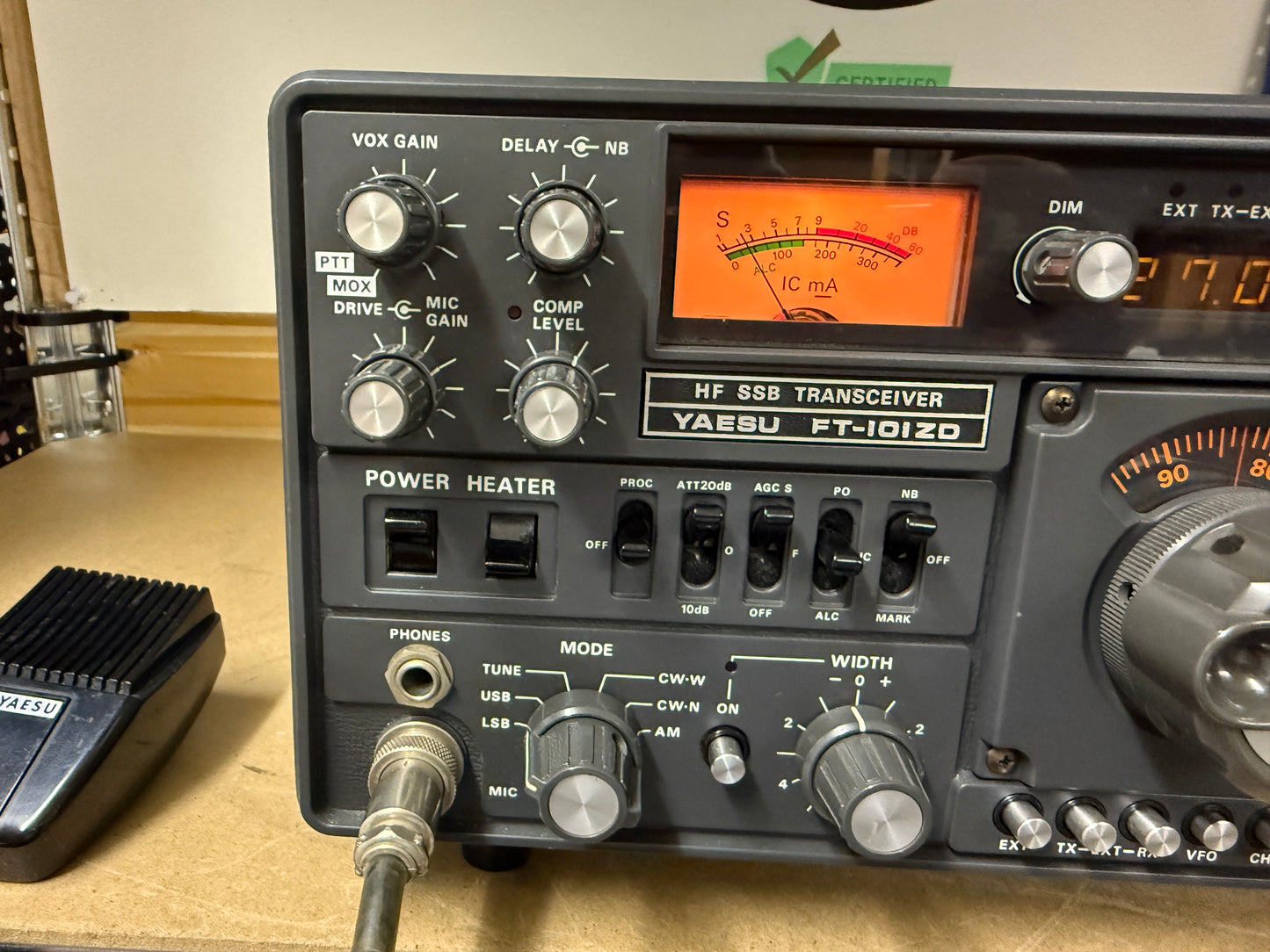 Yaesu FT-101ZD MK2 + scheda 11m perfetto