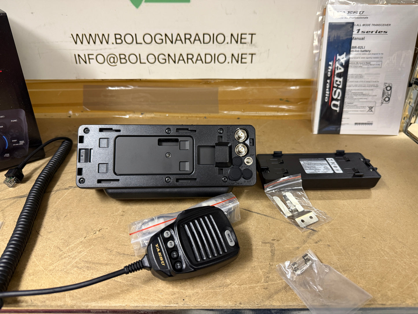 A1 Yaesu FTX1 field nuovo garanzia Italia 5 anni con premio permuta