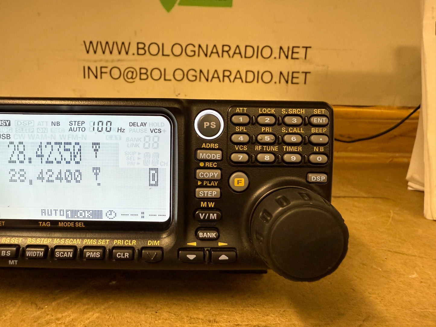 Yaesu VR 5000 pari al nuovo display OK 0 ~ 2600 MHz garanzia 12 mesi