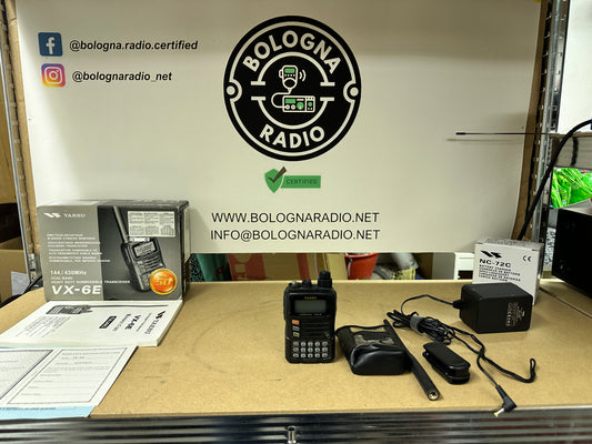 Yaesu VX6E perfetto con accessori espanso