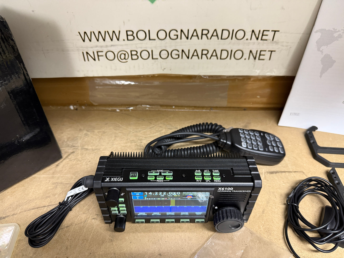 A-1 XIEGU X6100 - RTX SDR HF QRP 0.5 - 30 MHZ 10 W CON AT TUNER DSP