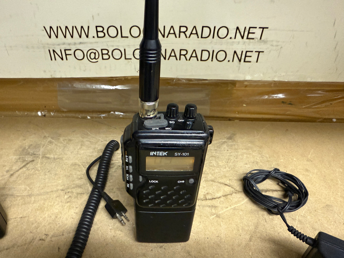INTEK SY 101 CB OMOLOGATO PORTATILE AM FM