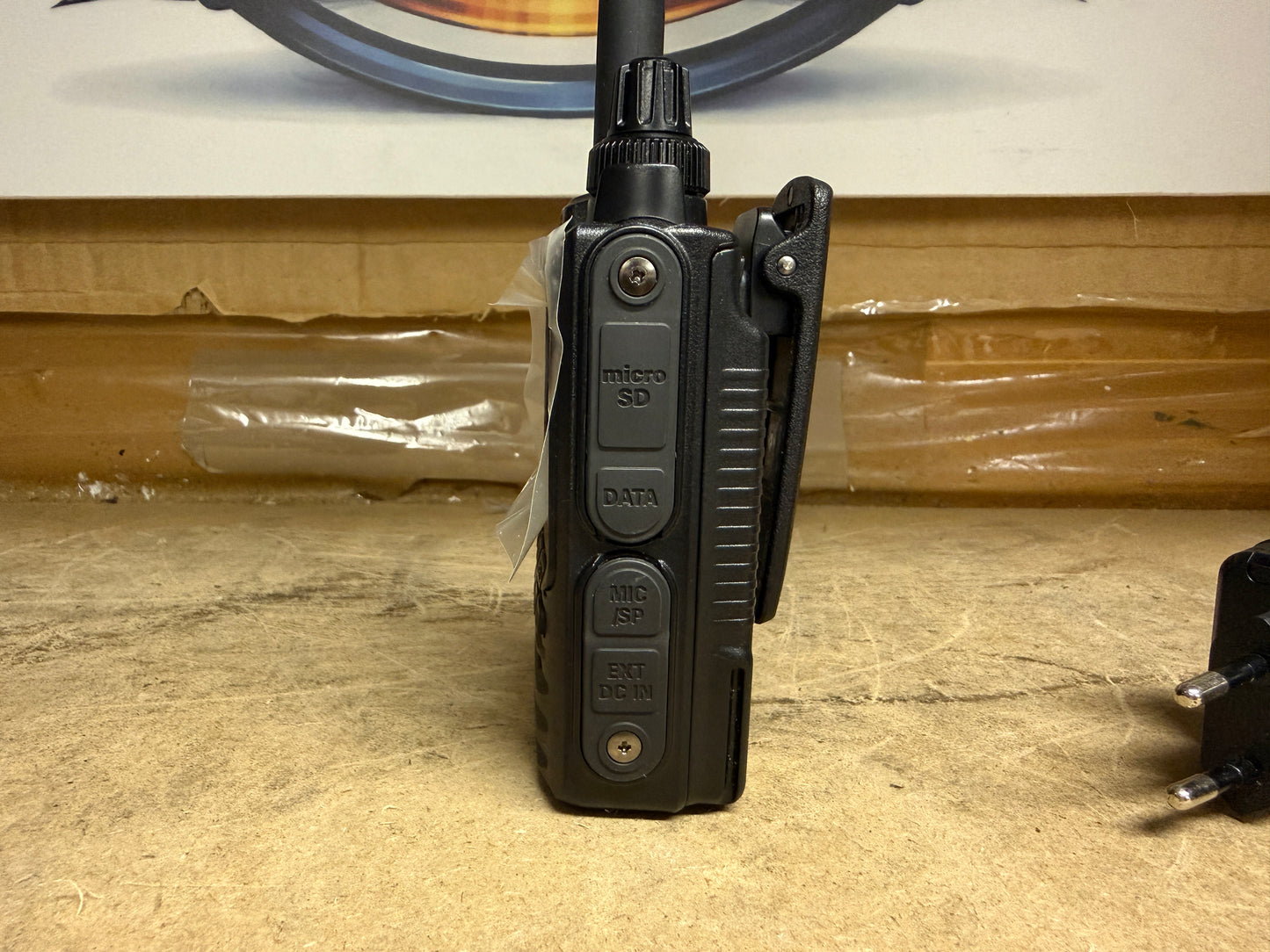 Yaesu FT 3D + SSM-17A pari al nuovo full set Garanzia 12 Mesi