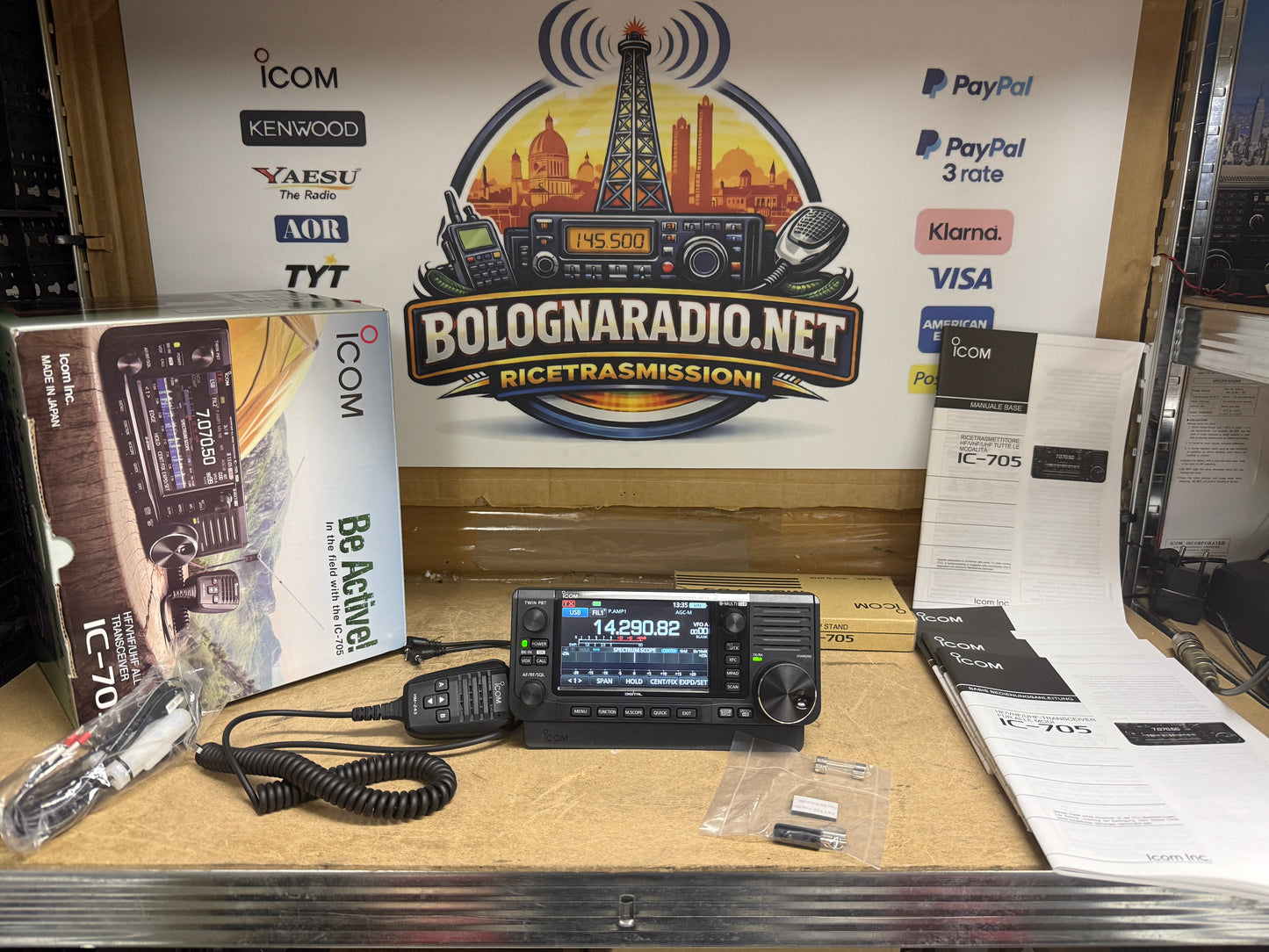 A-1 Icom ic 705 + MBF 705 + USB TIPO C Garanzia 12 mesi pari al nuovo full set
