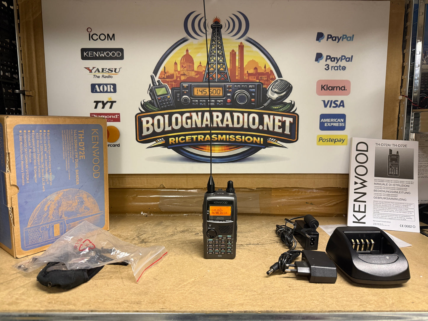 Kenwood TH-D72E + KSC32 Garanzia 12 Mesi