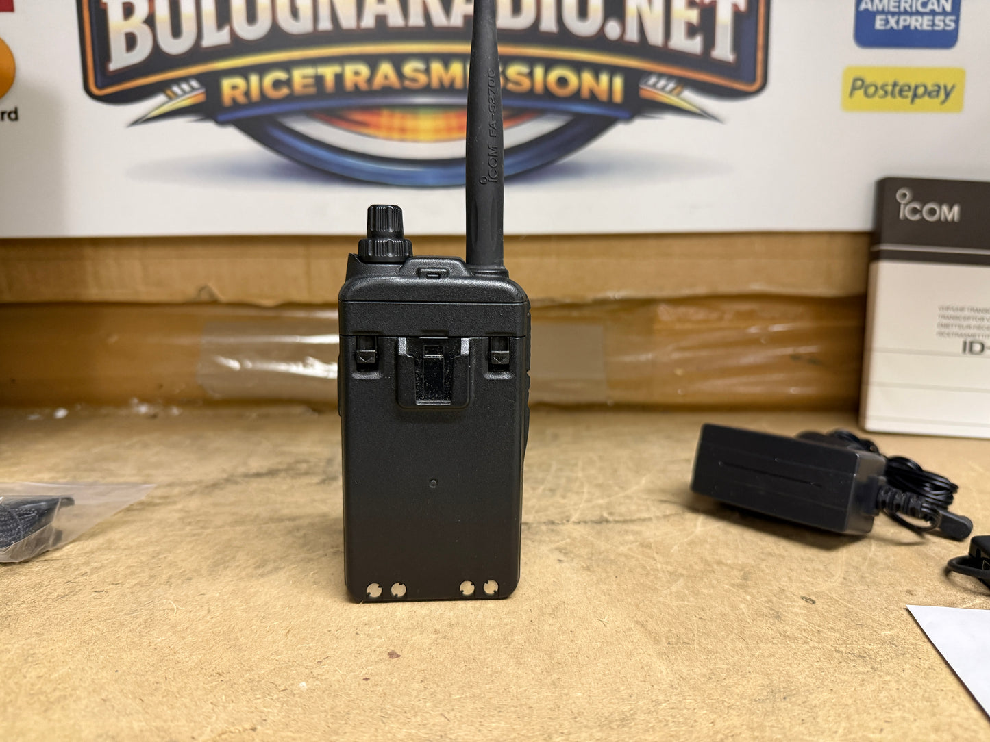 Icom ID 51E plus 2 full set Garanzia 12 Mesi