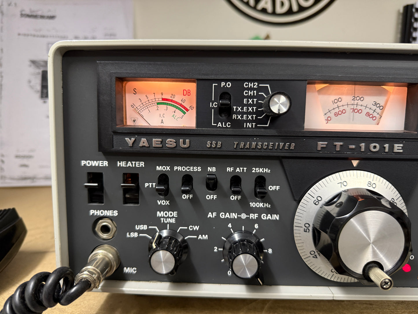 Yaesu FT 101E totalmente revisionata valvole 100%