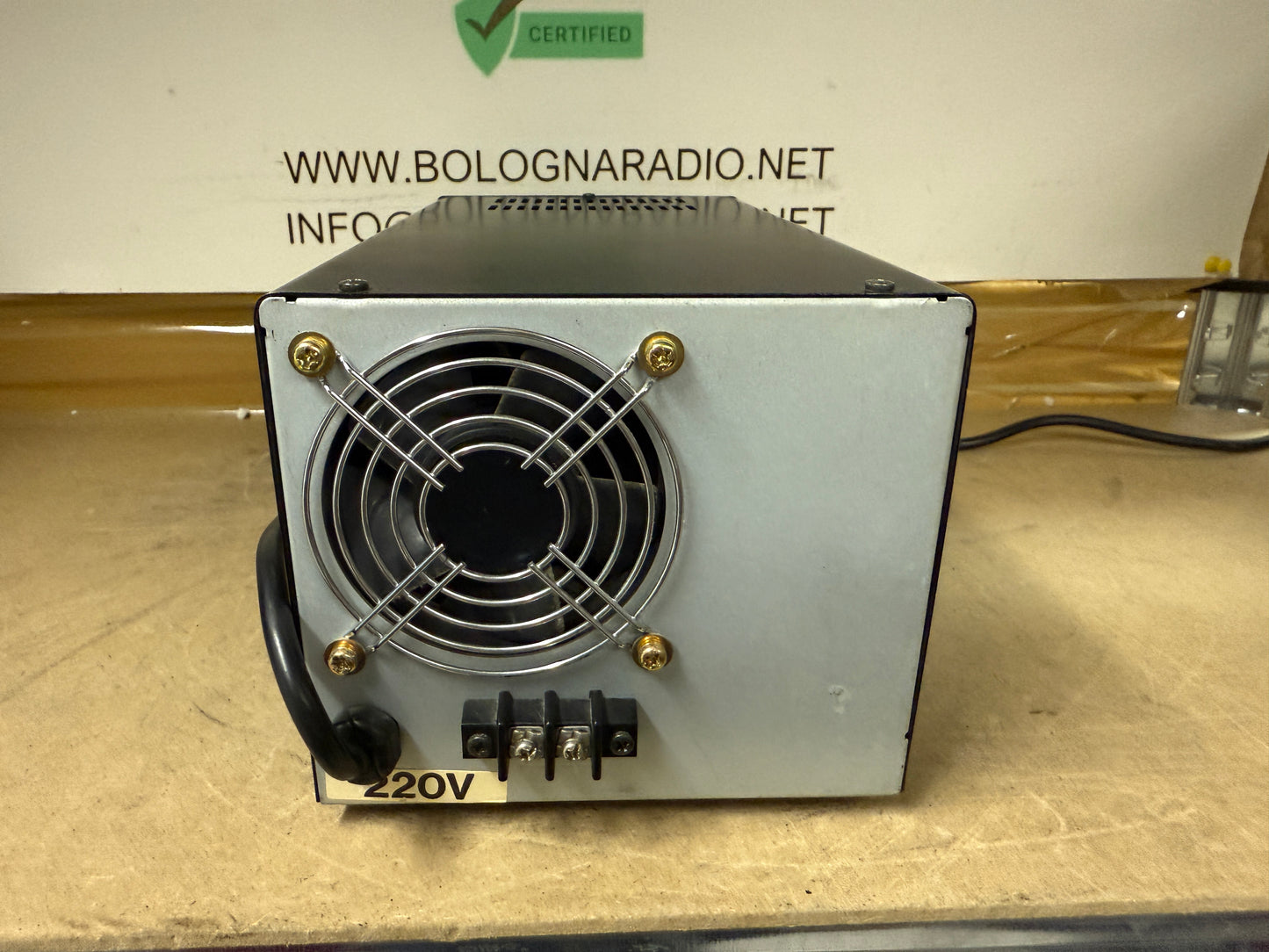 Alinco DM-120MVA alimentatore 20 amp.