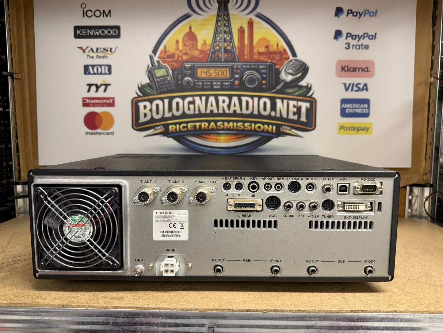 Yaesu FTDX 101D pari al nuovo full set Garanzia ufficiale full set