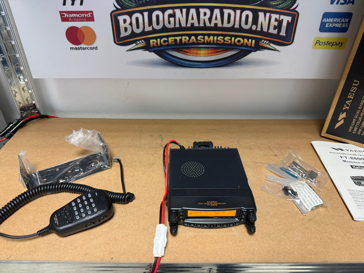 Yaesu FT 8800 E pari al nuovo full set Garanzia 12 mesi