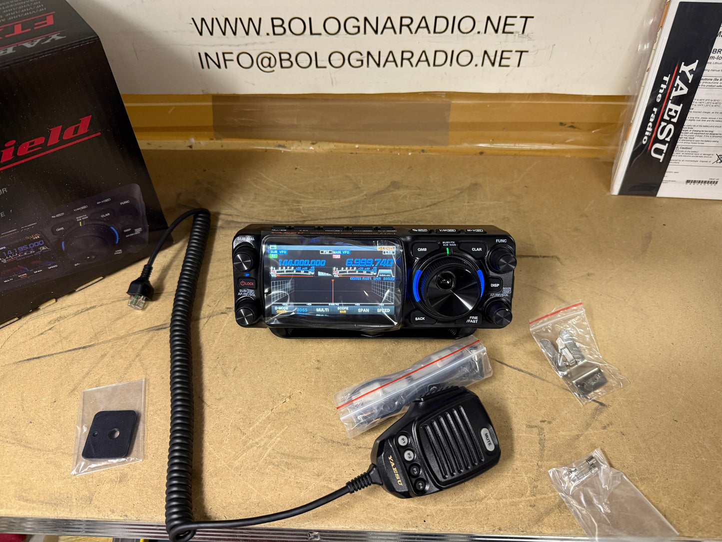 A1 Yaesu FTX1 field nuovo garanzia Italia 5 anni con premio permuta