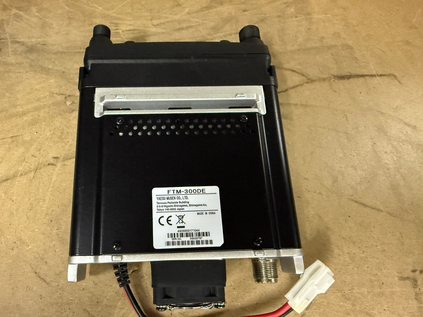 A1 Yaesu ftm 300 DE pari al nuovo Garanzia 12 Mesi