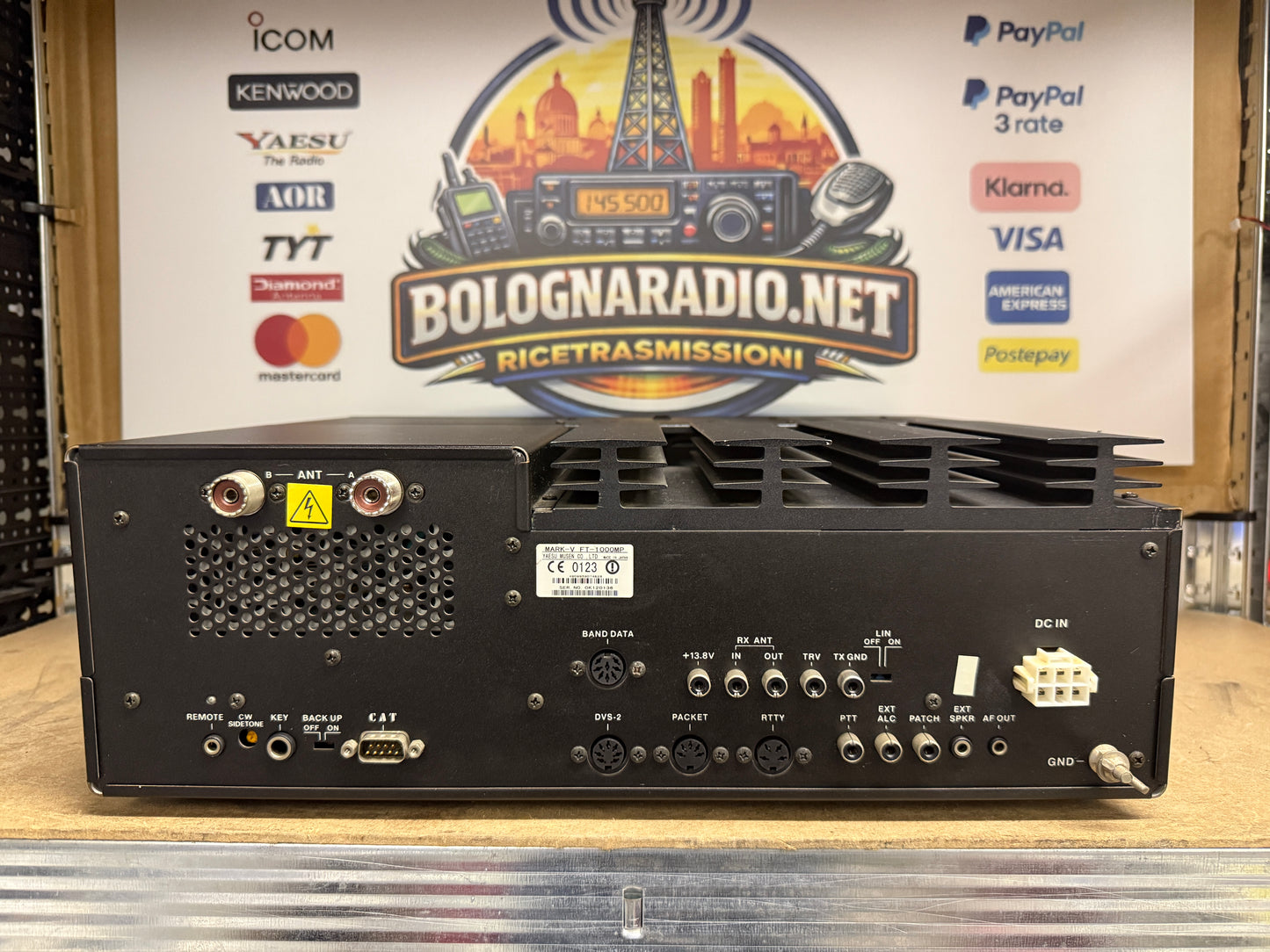 A-1 Yaesu FT 1000MP MARK V 200 watt full set Garanzia 12 Mesi