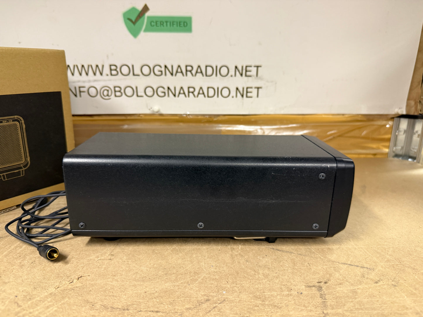 Yaesu SP 10 speaker di linea