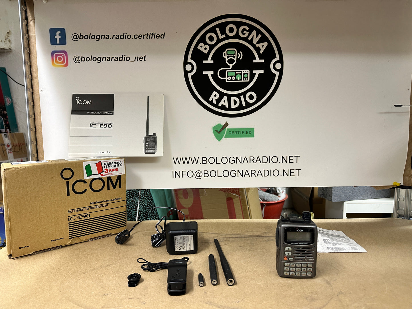 Ricetrasmettitore icom IC-E90