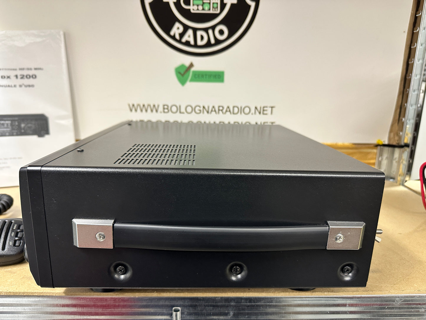 Yaesu FTDX 1200 pari al nuovo