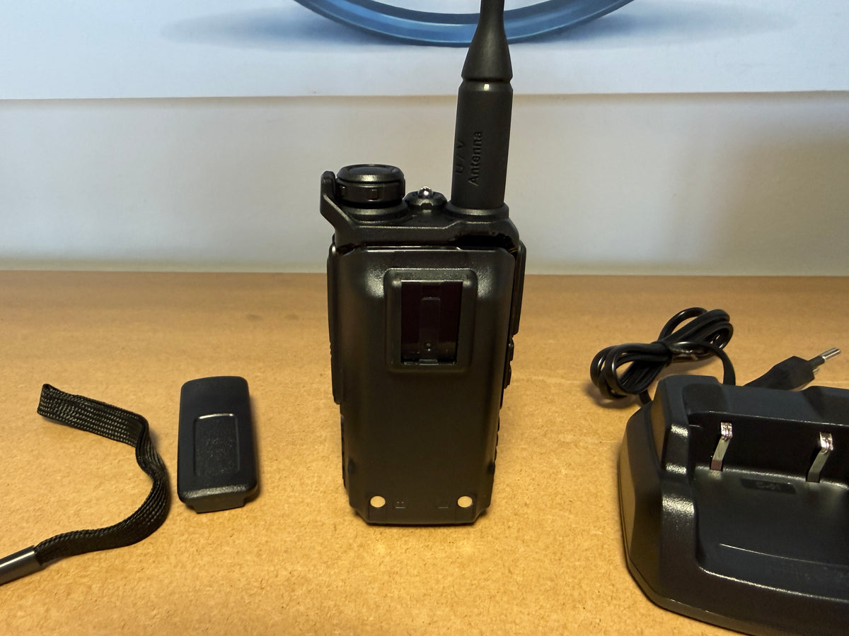 P18UV dual band 200 canali